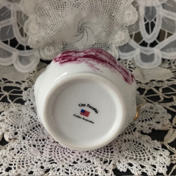 Fielder Keepsakes Pink Toile Creamer and Sugar - Picture 14 of 14